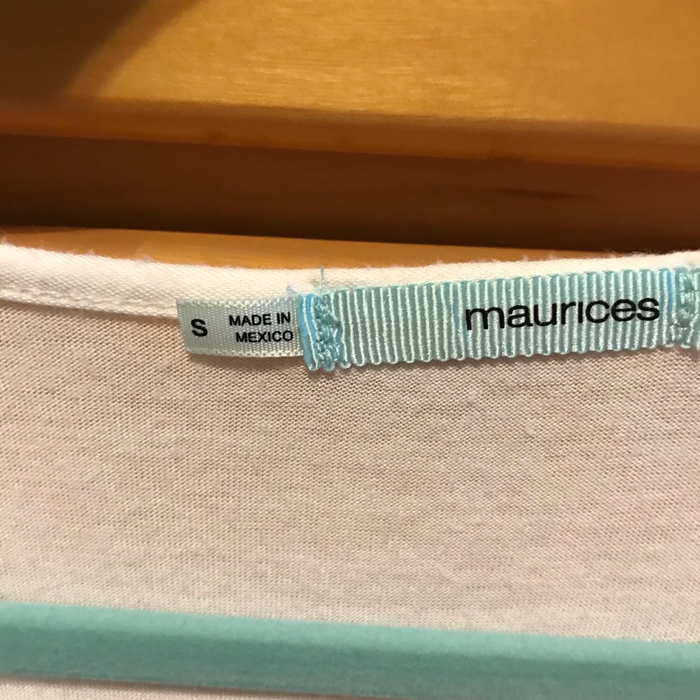 2/$5 ~ Maurice’s small white lace trimmed top - Picture 3 of 3